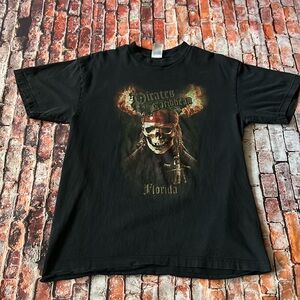 Pirates of the Caribbean T-Shirt Adult Size Large